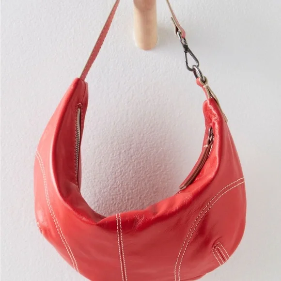 Free People Real World Clutch in Red NWT - Picture 8 of 15